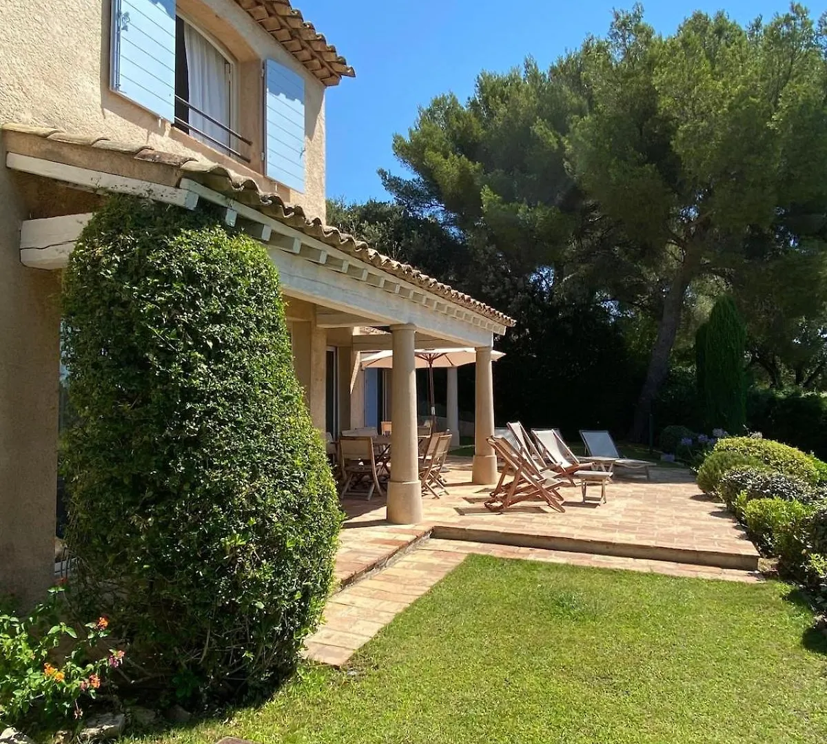Tres Belle Villa Vue Mer - Piscine A Debordement La Croix-Valmer 0*,  France
